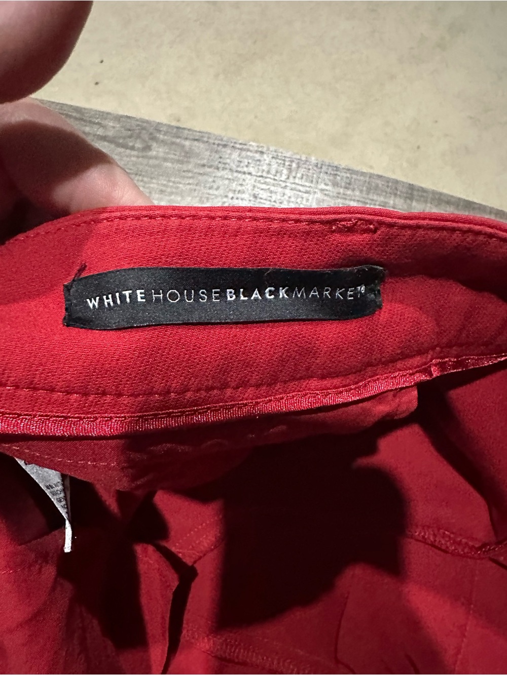 White House Black Market Red Cuffed cropped panta